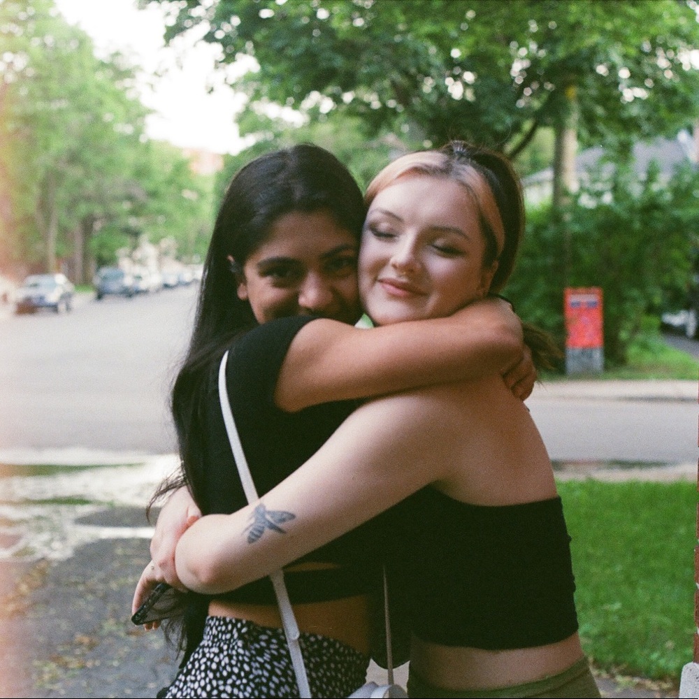 Meet your Posher, Maya